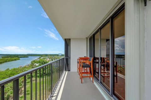 Condo in St. Lucie, Florida, 2 bedrooms № 2246524 - photo 30