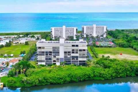 Condo in St. Lucie, Florida, 2 bedrooms № 2246524