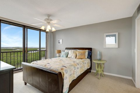 Condo in St. Lucie, Florida, 2 bedrooms № 2246524 - photo 15