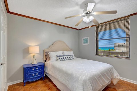 Condo in St. Lucie, Florida, 2 bedrooms № 2246524 - photo 20