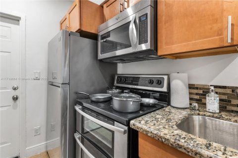 Copropriété à louer à Hollywood, Floride: 1 chambre, 69.68 m2 № 1488371 - photo 9