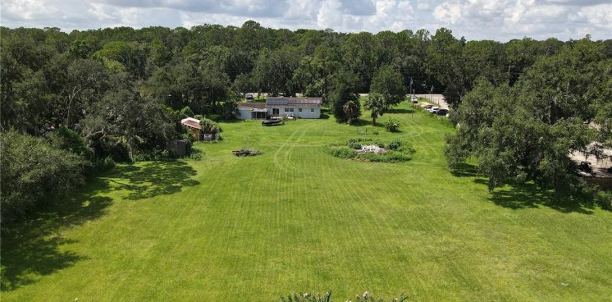 House in Davenport, Florida 3 bedrooms, 102.38 sq.m. № 1870383