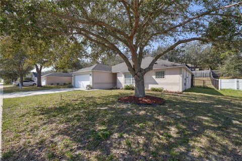 House in Minneola, Florida 3 bedrooms, 153.94 sq.m. № 1560059 - photo 9