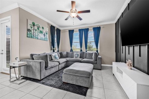 Townhouse in Wesley Chapel, Florida 3 bedrooms, 167.87 sq.m. № 1876722 - photo 12