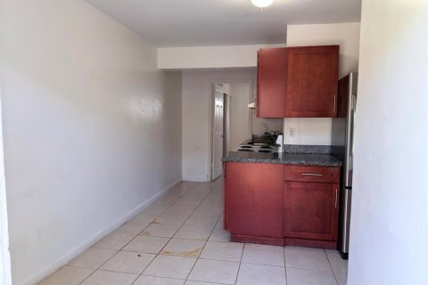 Propiedad comercial en venta en Fort Lauderdale, Florida, 168.15 m2 № 2405944 - foto 11