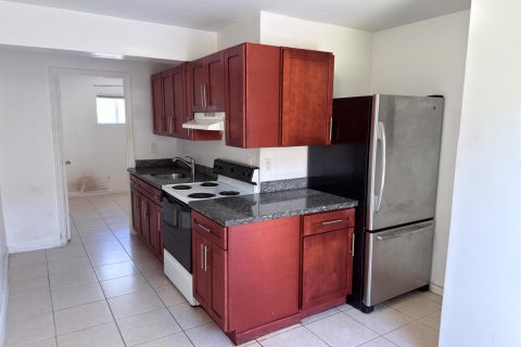 Propiedad comercial en venta en Fort Lauderdale, Florida, 168.15 m2 № 2405944 - foto 12