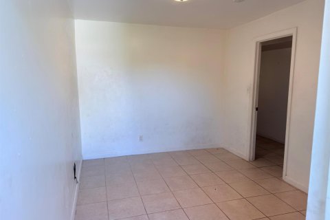 Propiedad comercial en venta en Fort Lauderdale, Florida, 168.15 m2 № 2405944 - foto 6