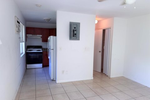 Propiedad comercial en venta en Fort Lauderdale, Florida, 168.15 m2 № 2405944 - foto 18