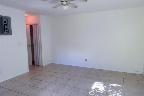 Propiedad comercial en venta en Fort Lauderdale, Florida, 168.15 m2 № 2405944 - foto 17