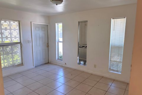Propiedad comercial en venta en Fort Lauderdale, Florida, 168.15 m2 № 2405944 - foto 3