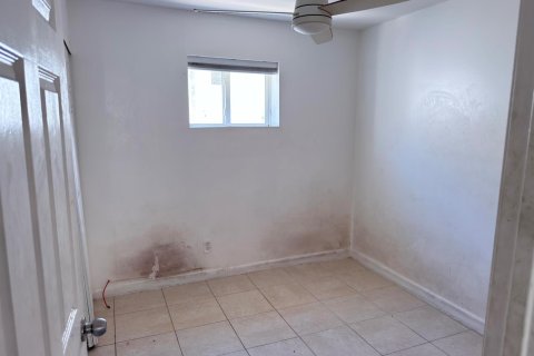 Propiedad comercial en venta en Fort Lauderdale, Florida, 168.15 m2 № 2405944 - foto 13