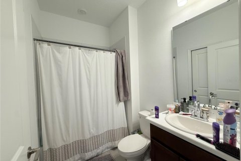 House in Winter Garden, Florida 5 bedrooms, 238.67 sq.m. № 2204197 - photo 9