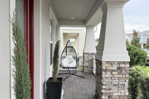 House in Winter Garden, Florida 5 bedrooms, 238.67 sq.m. № 2204197 - photo 2