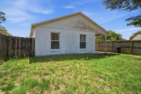 House in Orlando, Florida 3 bedrooms, 98.38 sq.m. № 2217831 - photo 7