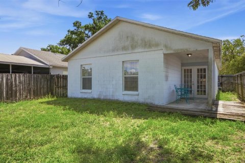 House in Orlando, Florida 3 bedrooms, 98.38 sq.m. № 2217831 - photo 8