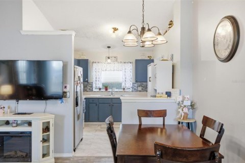 House in Orlando, Florida 3 bedrooms, 98.38 sq.m. № 2217831 - photo 15