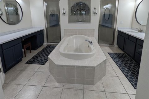 Villa ou maison à vendre à Casselberry, Floride: 4 chambres, 269.51 m2 № 2334118 - photo 25