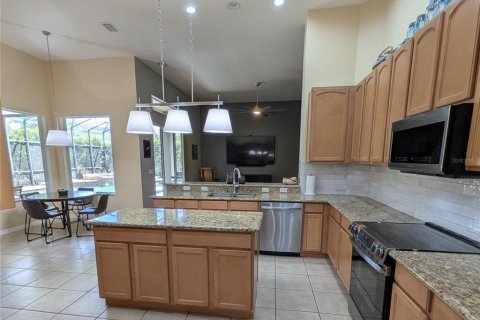 Villa ou maison à vendre à Casselberry, Floride: 4 chambres, 269.51 m2 № 2334118 - photo 8