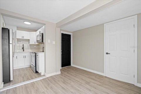 Casa en alquiler en Clearwater, Florida, 3 dormitorios, 78.69 m2 № 1622408 - foto 11