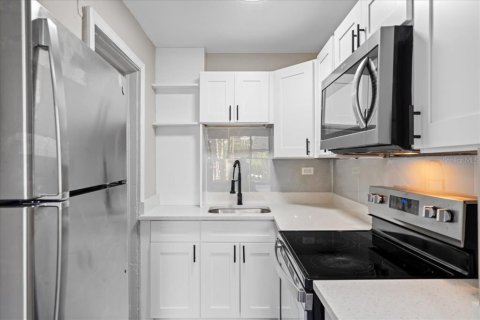 Casa en alquiler en Clearwater, Florida, 3 dormitorios, 78.69 m2 № 1622408 - foto 12