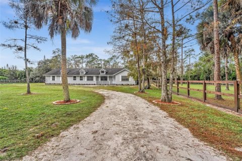 Villa ou maison à vendre à Loxahatchee Groves, Floride: 3 chambres, 188.5 m2 № 2079987 - photo 4