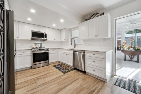 Townhouse in Orlando, Florida 3 bedrooms, 130.06 sq.m. № 2095001 - photo 5