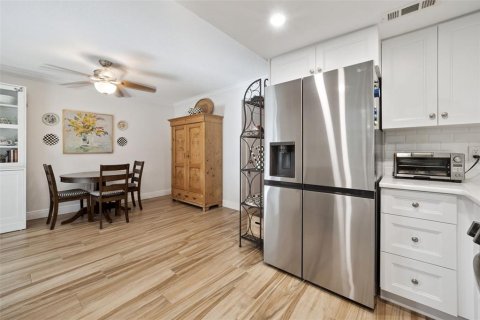 Townhouse in Orlando, Florida 3 bedrooms, 130.06 sq.m. № 2095001 - photo 6