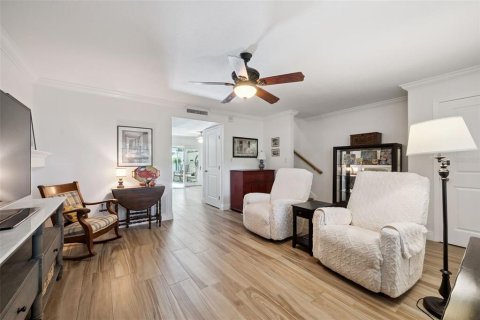 Townhouse in Orlando, Florida 3 bedrooms, 130.06 sq.m. № 2095001 - photo 12