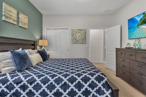 Casa en venta en Kissimmee, Florida, 7 dormitorios, 307.88 m2 № 1544307 - foto 26