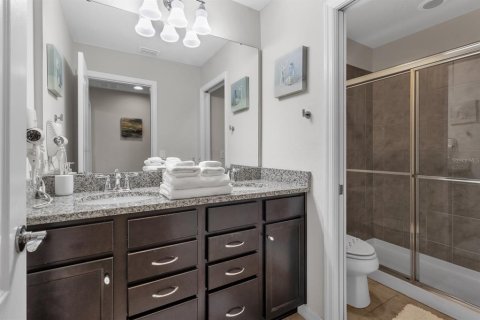 Casa en venta en Kissimmee, Florida, 7 dormitorios, 307.88 m2 № 1544307 - foto 23