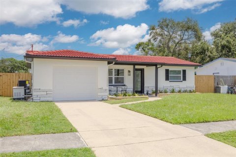 House in Largo, Florida 3 bedrooms, 112.41 sq.m. № 1886196 - photo 4