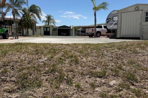 Commercial property in Okeechobee, Florida № 2087071 - photo 11