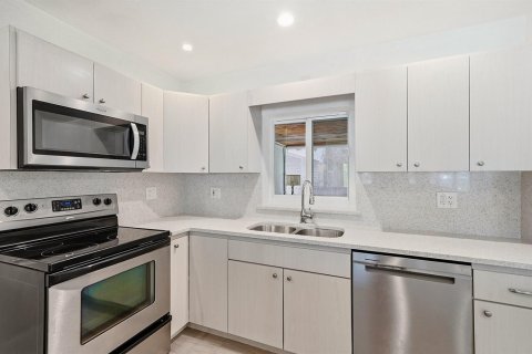 Casa en venta en Fort Lauderdale, Florida, 3 dormitorios, 164.62 m2 № 2174086 - foto 18