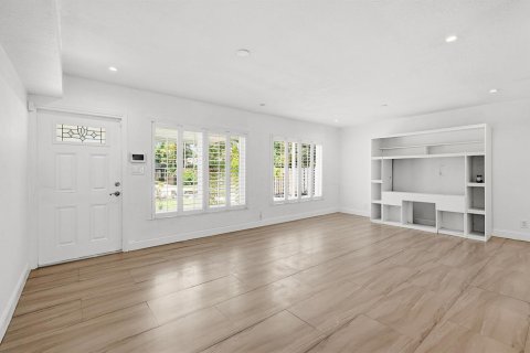 Casa en venta en Fort Lauderdale, Florida, 3 dormitorios, 164.62 m2 № 2174086 - foto 7