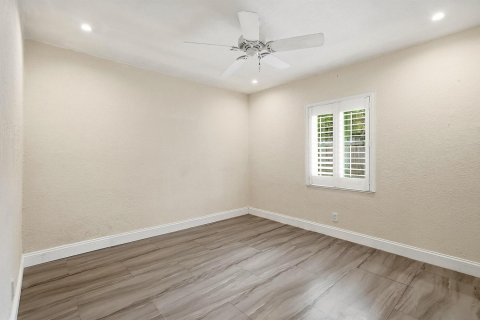 Casa en venta en Fort Lauderdale, Florida, 3 dormitorios, 164.62 m2 № 2174086 - foto 22