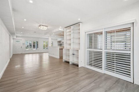 Casa en venta en Fort Lauderdale, Florida, 3 dormitorios, 164.62 m2 № 2174086 - foto 13