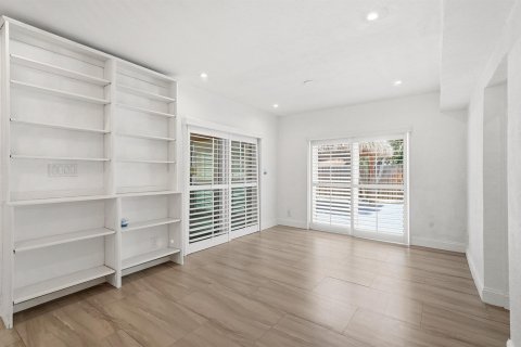 Casa en venta en Fort Lauderdale, Florida, 3 dormitorios, 164.62 m2 № 2174086 - foto 12