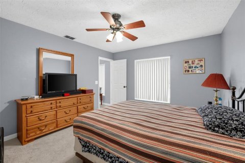House in Brandon, Florida 3 bedrooms, 119.38 sq.m. № 2415495 - photo 23