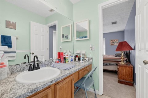 House in Brandon, Florida 3 bedrooms, 119.38 sq.m. № 2415495 - photo 27