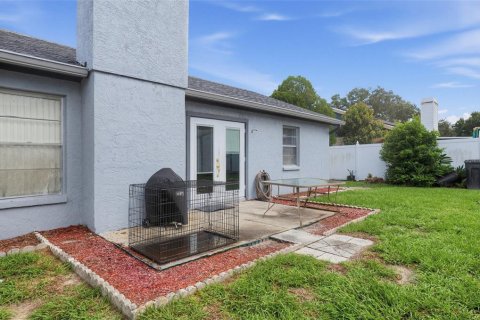 House in Brandon, Florida 3 bedrooms, 119.38 sq.m. № 2415495 - photo 8