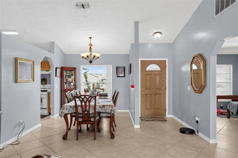 House in Brandon, Florida 3 bedrooms, 119.38 sq.m. № 2415495 - photo 21