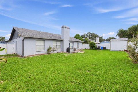 House in Brandon, Florida 3 bedrooms, 119.38 sq.m. № 2415495 - photo 7