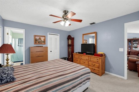 House in Brandon, Florida 3 bedrooms, 119.38 sq.m. № 2415495 - photo 22