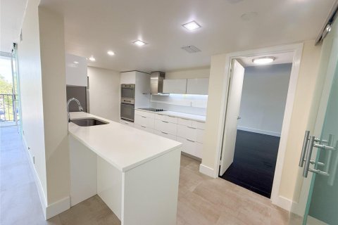 Купить кондоминиум в Халландейл-Бич, Флорида 2 спальни, 104.98м2, № 2083023 - фото 11