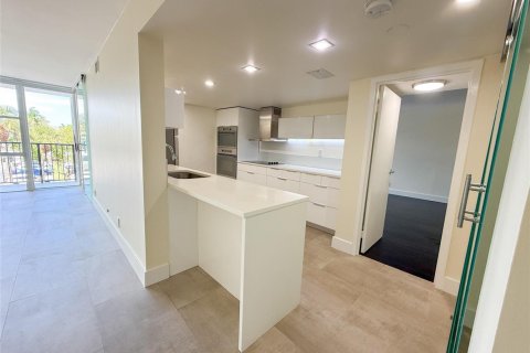 Купить кондоминиум в Халландейл-Бич, Флорида 2 спальни, 104.98м2, № 2083023 - фото 12