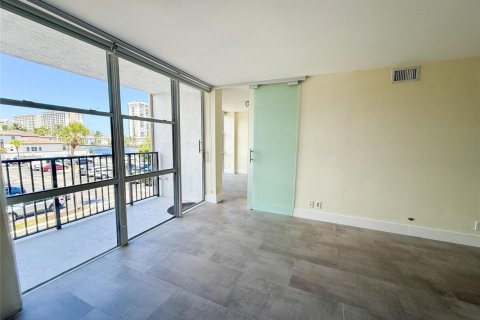 Купить кондоминиум в Халландейл-Бич, Флорида 2 спальни, 104.98м2, № 2083023 - фото 5