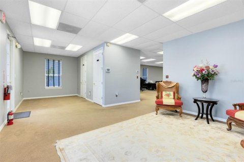 Commercial property in Lake Mary, Florida 278.71 sq.m. № 1883989 - photo 4