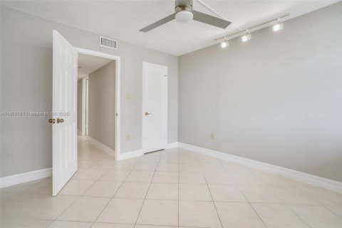 Copropriété à vendre à Aventura, Floride: 2 chambres, 145.39 m2 № 1428294 - photo 15