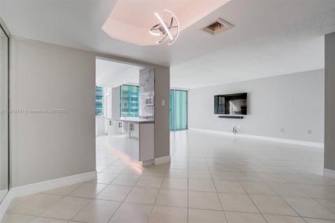 Copropriété à vendre à Aventura, Floride: 2 chambres, 145.39 m2 № 1428294 - photo 7