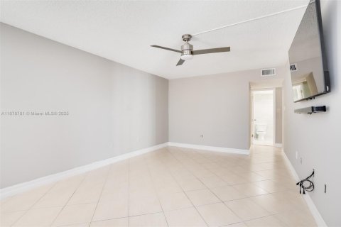 Copropriété à vendre à Aventura, Floride: 2 chambres, 145.39 m2 № 1428294 - photo 19